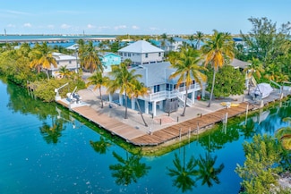 28532 Dirk Rd, Summerland Key, FL 33042