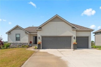 21115 W 186th Terrace, Spring Hill, KS 66083