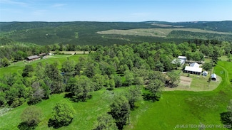 8760 144, Smithville, OK 74957