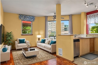 668 S Lane St Unit 314, Seattle, WA 98104