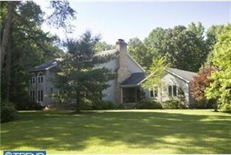 2 Treaty Elm Ln, Shamong, NJ 08088