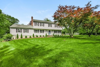290 Fillow St, Norwalk, CT 06850