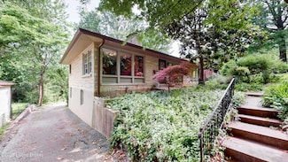 5303 Park Rd, Louisville, KY 40214