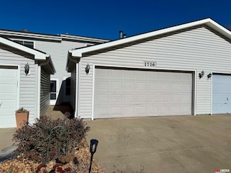 1716 Granada Ln, Lincoln, NE 68528