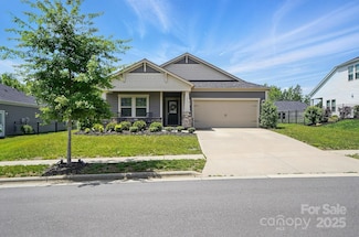 3833 Isenhour Rd, Kannapolis, NC 28081