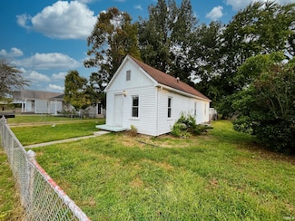 1421 Allens Ln, Evansville, IN 47710