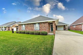 228 Leighton Dr, Thibodaux, LA 70301