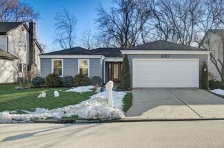 892 Shambliss Ln, Buffalo Grove, IL 60089