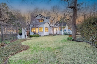 1302 E Canterbury Ct, Dallas, TX 75208
