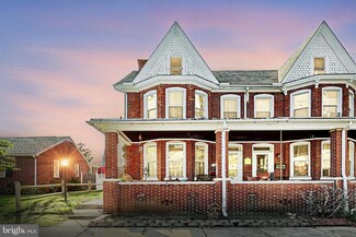 103 N Pine St, Middletown, PA 17057