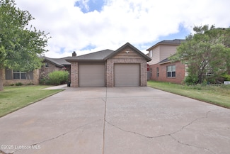 1513 Yorkshire Ave, Wolfforth, TX 79382