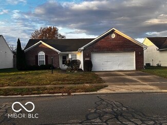 2210 Lakecrest Dr, Columbus, IN 47201