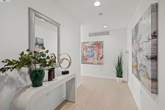 630 Thomas L Berkley Way Unit 718, Oakland, CA 94612