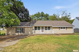 1011 36th Ave, East Moline, IL 61244