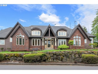 11064 SE Scotts Summit Ct, Happy Valley, OR 97086