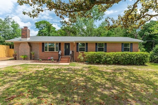 699 Ridge Lake Rd, Crestview, FL 32536
