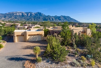 2 Kachina Ln, Placitas, NM 87043