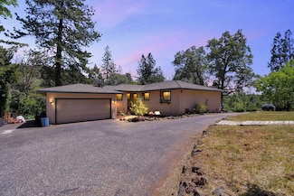 17657 Crest Rd, Grass Valley, CA 95949