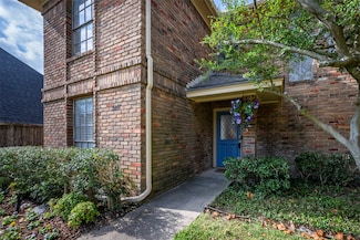 9241 Highedge Cir, Dallas, TX 75238