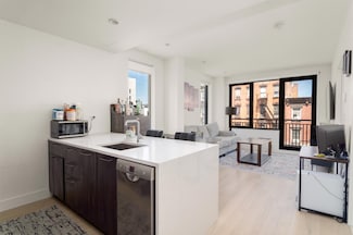 738 Grand St Unit 3A, New York City, NY 11211