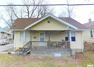 303 S Forest Ave, Carbondale, IL 62901
