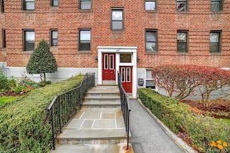 14 S Broadway Unit 12-1A, Irvington, NY 10533