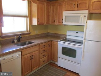 28 Florence Tollgate Place, Florence, NJ 08518