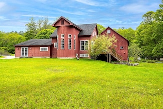 10 & 14 Wiswall Hill Rd, Newfane, VT 05345