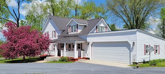 640 Orchard Dr, Bridport, VT 05734