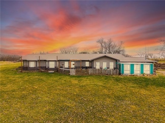 9503 SE Soo Line Dr, Braymer, MO 64624