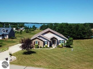 929 Brinton Rd, Weidman, MI 48893