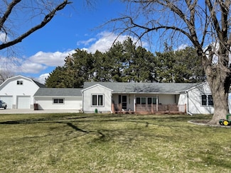 1208 17th St, Gothenburg, NE 69138