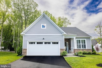 802 Horseshoe Falls Dr, Newark, DE 19702