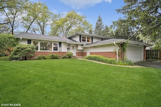 660 Lincoln Ave, Lake Bluff, IL 60044