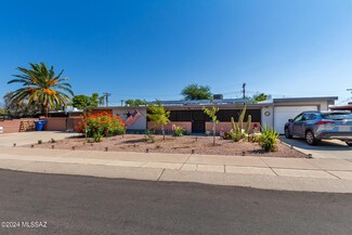 7229 E Eastview Dr, Tucson, AZ 85710