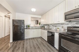 907 Shelby Dr Unit D, Greensboro, NC 27409
