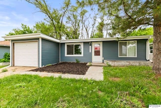 4656 Redick Ave, Omaha, NE 68152