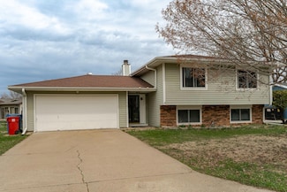 556 Kerry Dr, Winona, MN 55987