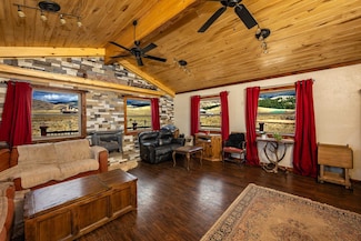 11 Koala Ct, Eagle Nest, NM 87718