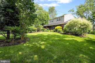 10 Lawrence Rd, Norristown, PA 19403