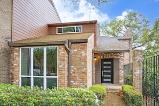 1217 Fountain View Dr Unit 90, Houston, TX 77057