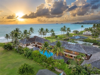 572 C N Kalaheo Ave, Kailua, HI 96734