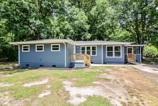 305 Bell St, Enfield, NC 27823
