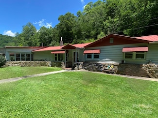 895 Laurel Valley Rd, Mars Hill, NC 28754