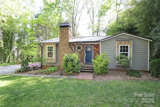 8903 New Town Rd, Waxhaw, NC 28173