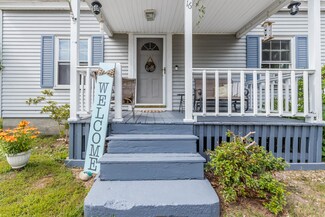 16 Laurier St, Biddeford, ME 04005