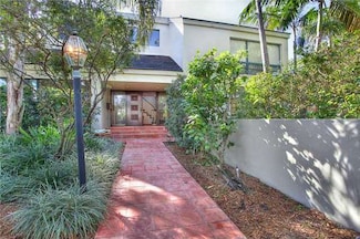 560 Vittorio Ave, Coral Gables, FL 33146