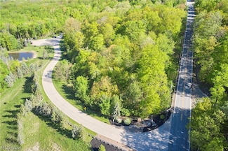 1121 River Valley Trail, Hinckley, OH 44233