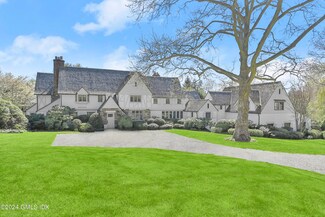 528 Field Point Rd, Greenwich, CT 06830