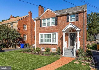 4619 23rd Rd N, Arlington, VA 22207